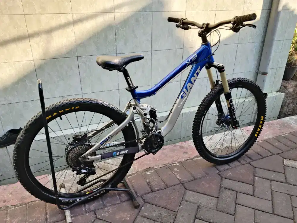 Sepeda MTB Giant Trance Fullsus