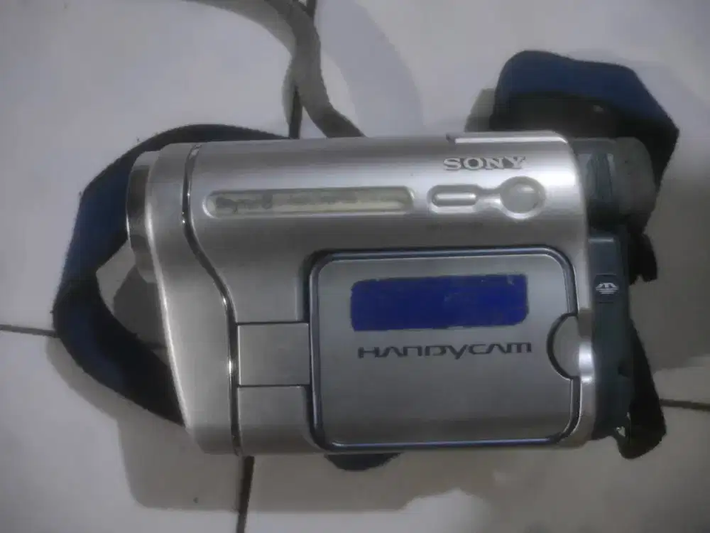 Handycam jadul hi8 video 8