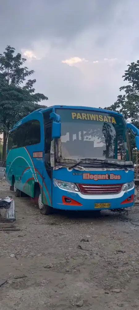 DIJUAL UNIT BUS PARIWISATA SIAP CARI REZEKI