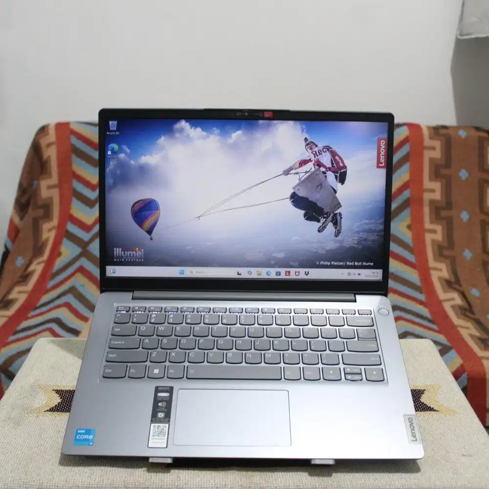 LENOVO IDEAPAD SLIM 3 CORE i3-1215U RAM 8GB SSD 512GB