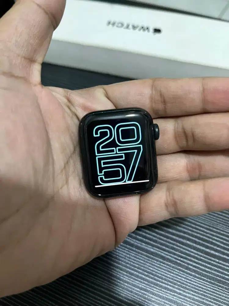 Apple Watch SE (GEN 2) 40mm ex. Ibox