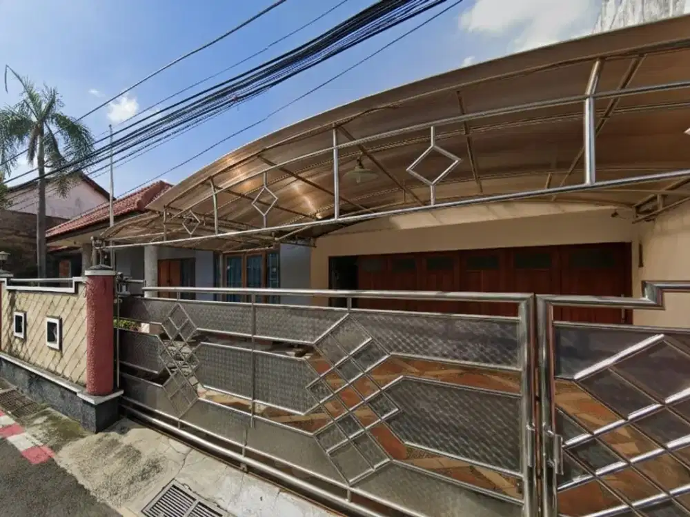 Rumah Besar Siap Huni di Palebon Pedurungan Lebar Muka 15