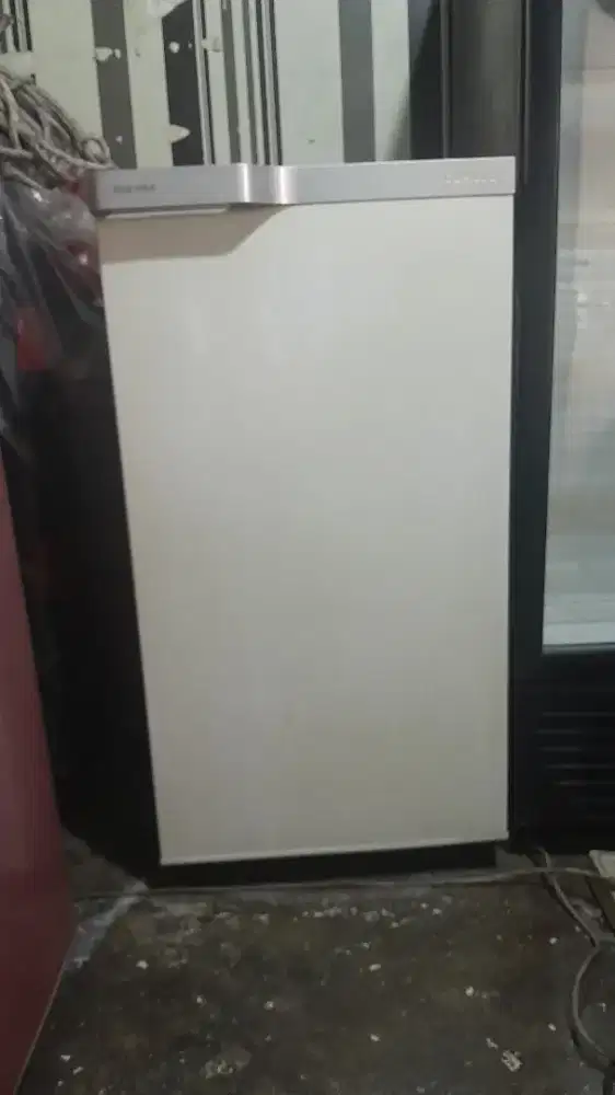 Kulkas Toshiba glacio