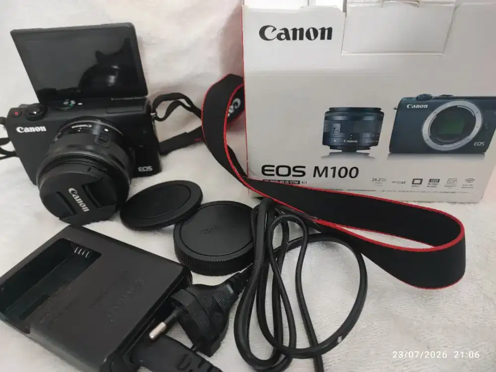 Preloved kamera cannon EOS M100