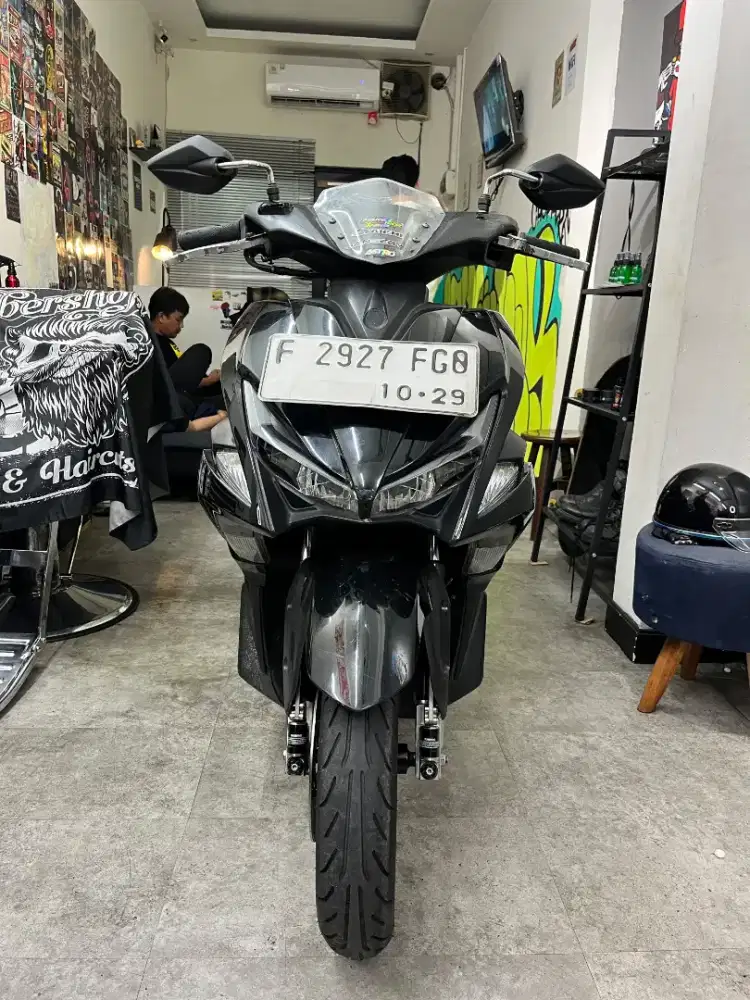 Yamaha Aerox 155 VVA 2019 Hitam Siap Nongkrong