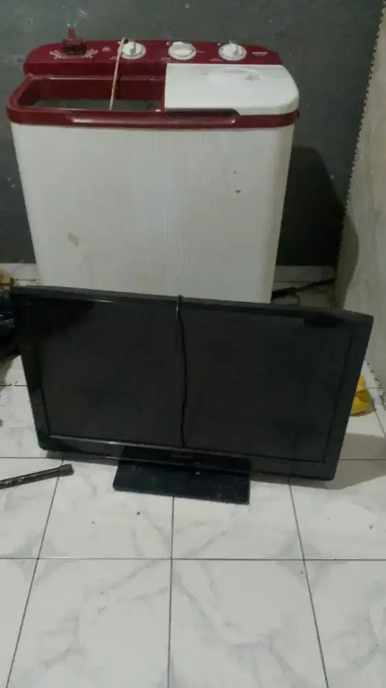 Tv lcd panasonic 32 inc seri thl32c30g
