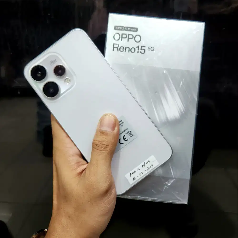Oppo Reno 15 5g 12/256 garansi 2028 dan garansi layar 2027 no minus.
