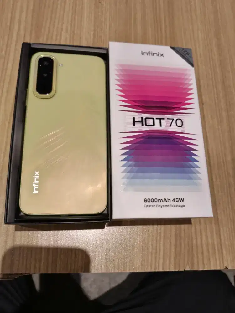 infinix hote 70 6/128GB ( 3minggu pakai)