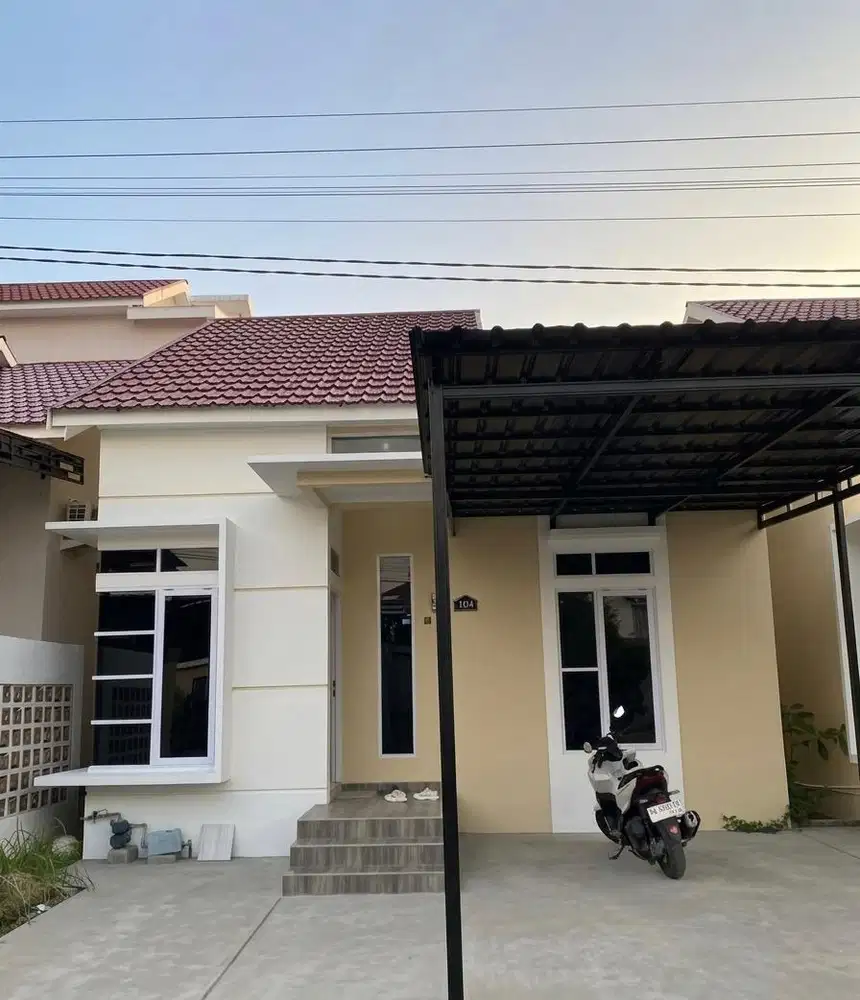 dijual rumah di komplek bunyamin residence
