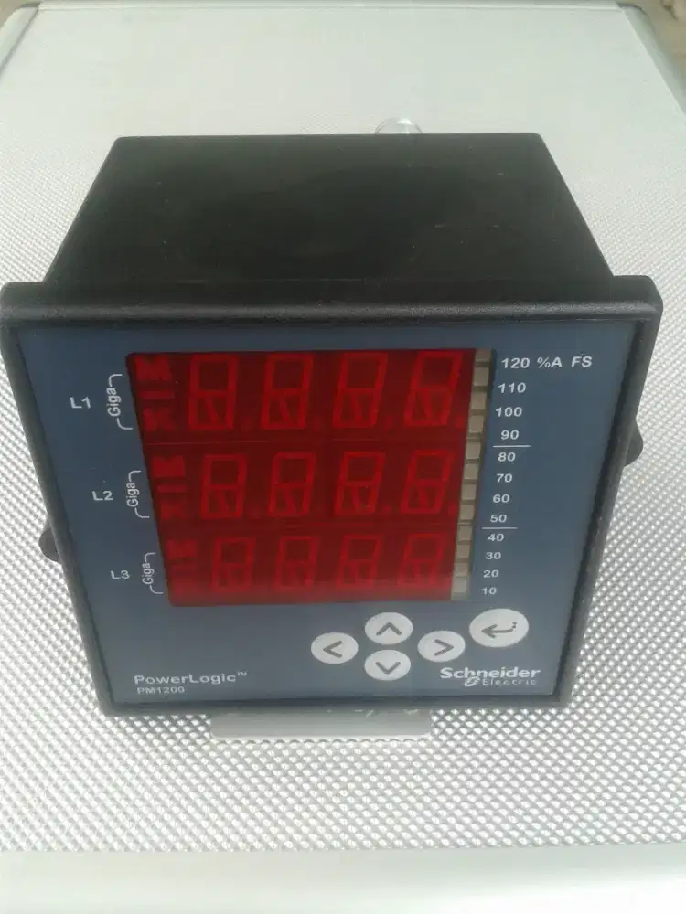 Power Meter PM 1200 Scheneider
