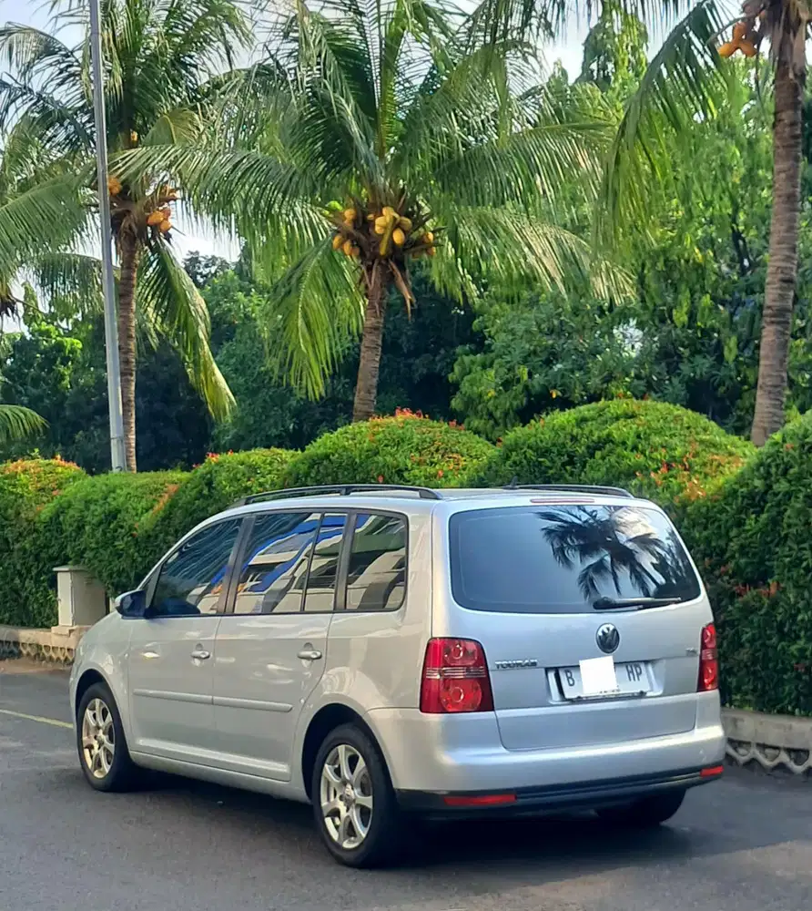 SUPER ANTIK!! VW TOURAN 1.4 TSI AT 2010 KM 21 RB