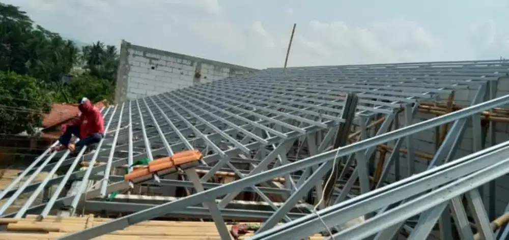 Penjualan dan Pemasangan Rangka Atap Baja Ringan & Plafon PVC