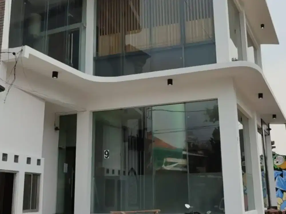 Dijual Ruko Strategis 3Lt di Jl. Panjang Arteri Kelapa Dua