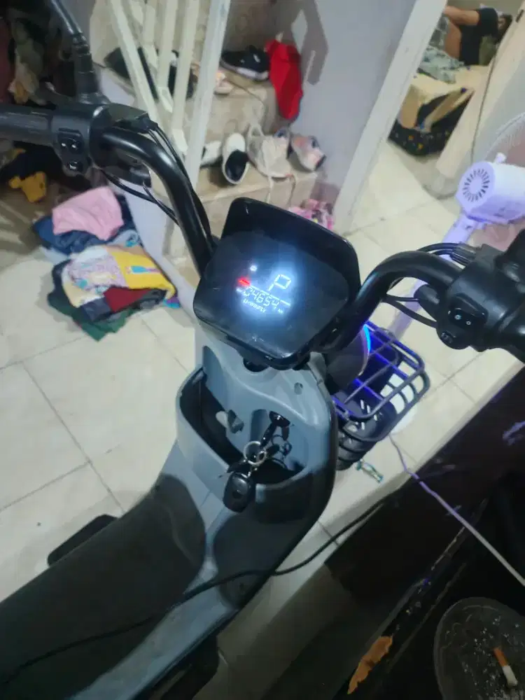 Sepeda listrik uwinfly kunci 2 casan ready