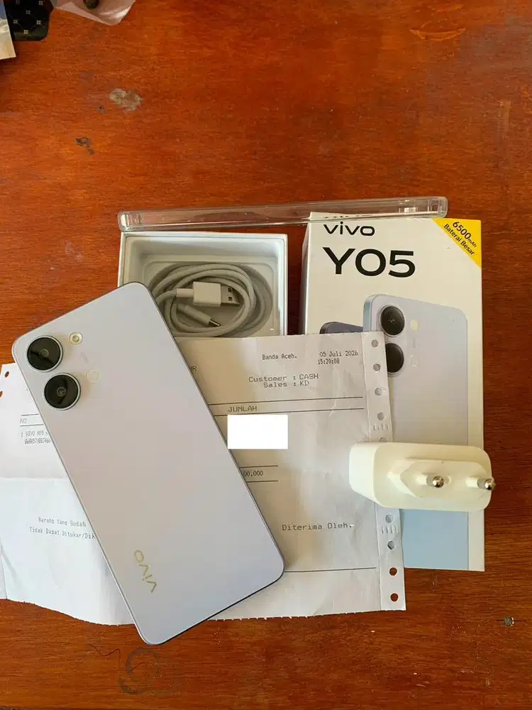 Vivo Y05 4/64 semiggu pakai masih ada bon nya sangat mulus