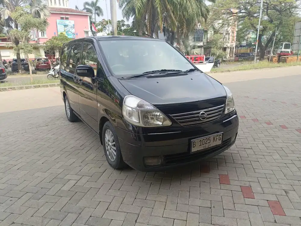 Nissan serena HWS 2.0 AT 2009 harga cash 69,5 jt