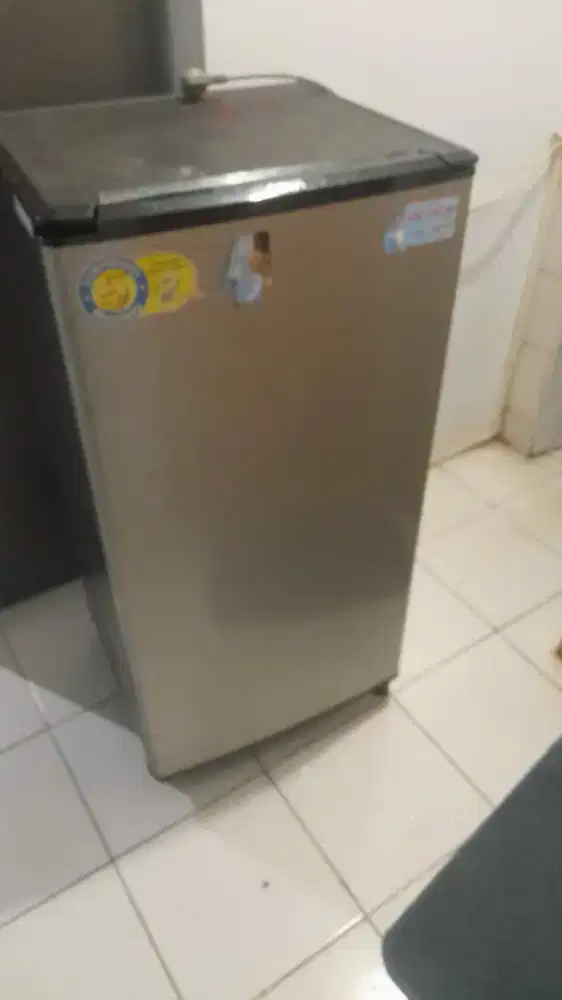 Dijual Kulkas Aqua