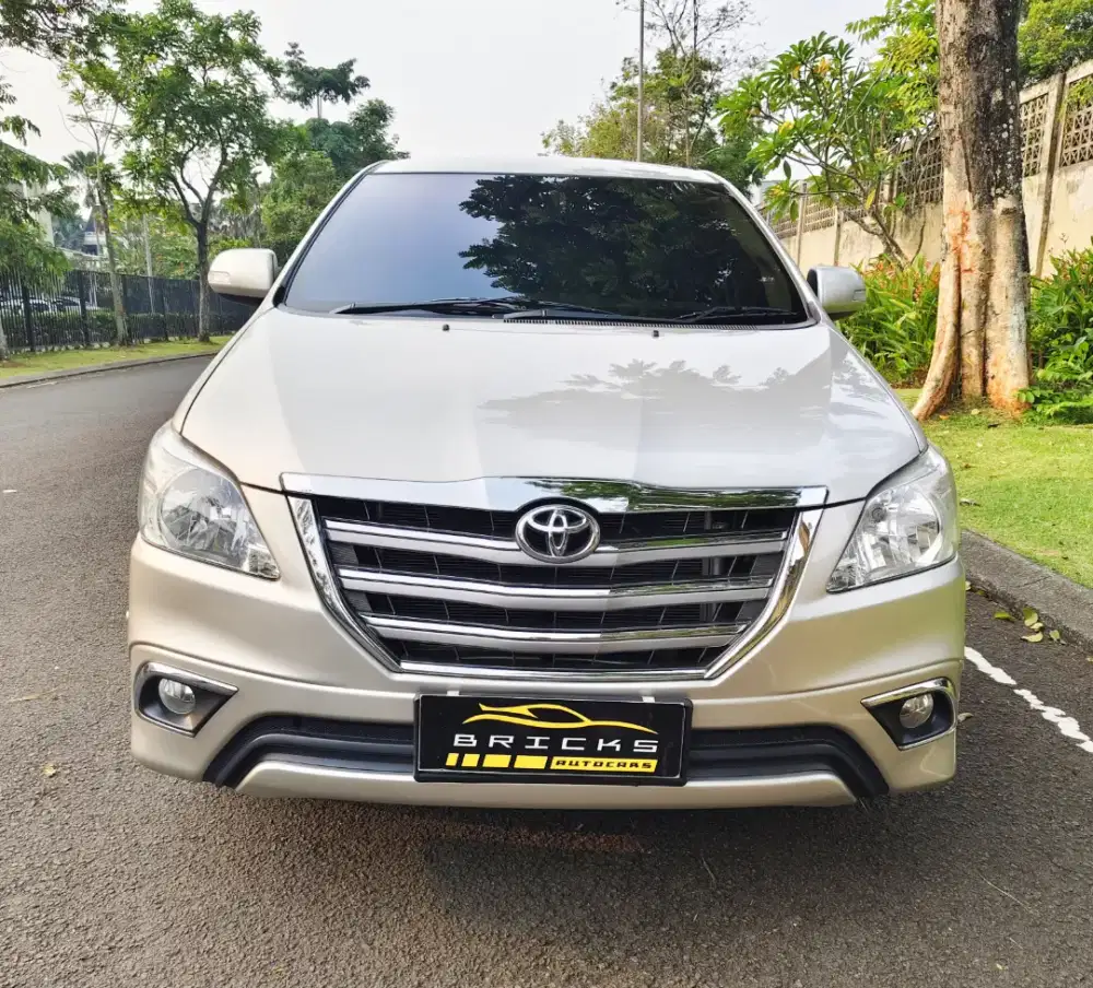 TOYOTA KIJANG INNOVA 2.5 V AT 2014