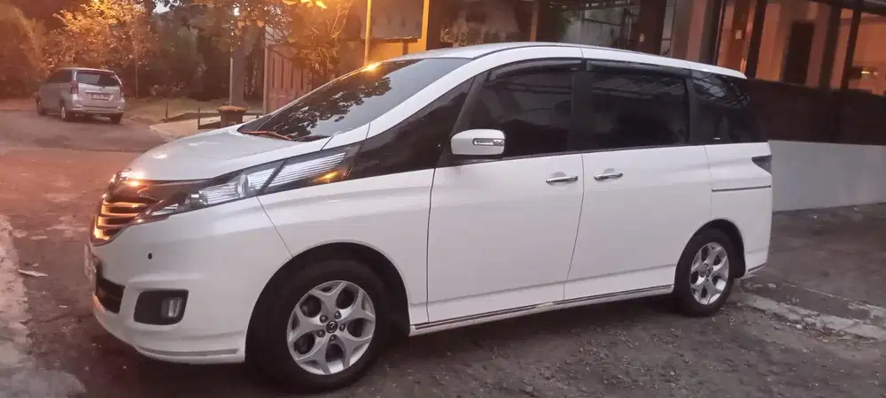 Mazda Biante 2.0 Sky active  at 2014 harga cash 119,5jt