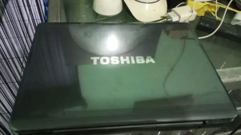 Jual laptop bekas toshiba