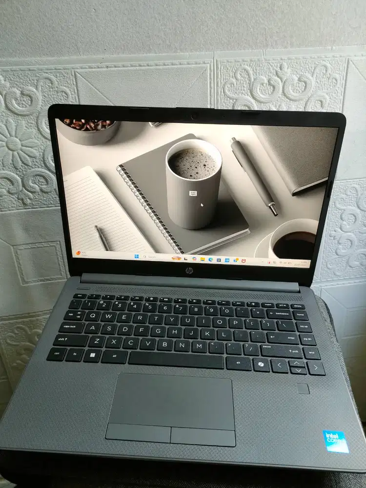 Laptop HP 240R G9 Intel Core 7-150U RAM 16GB SSD 512GB Nego Sejadinya