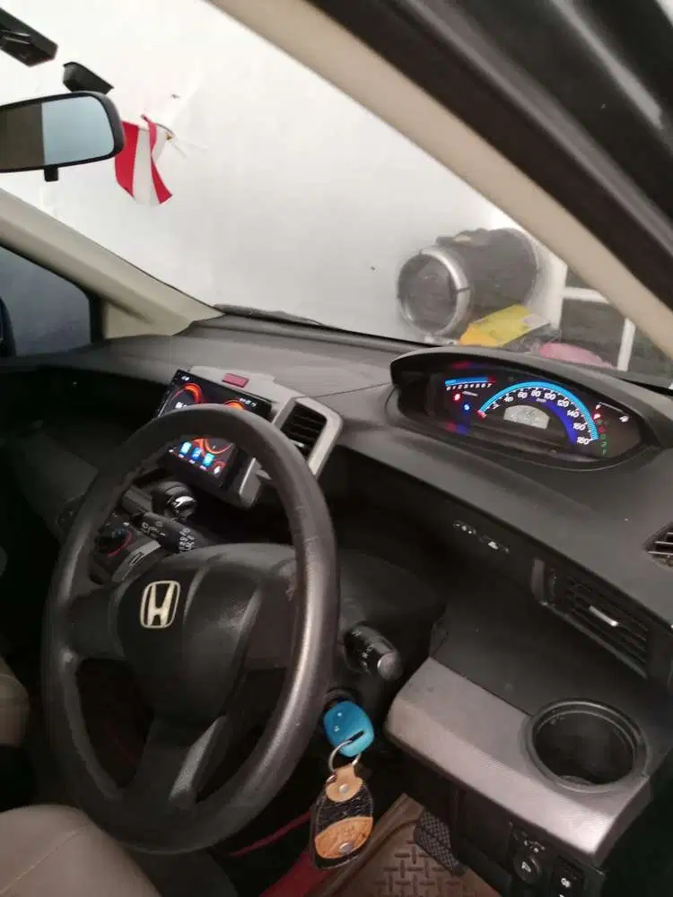 Honda Freed 2011 Bensin