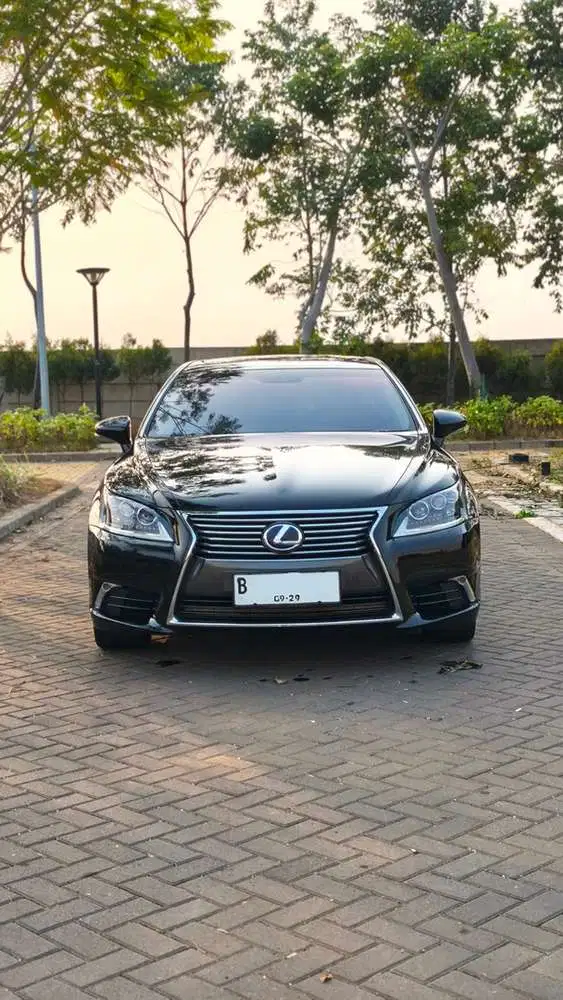 Lexus LS600HL 2014 FACELIFT