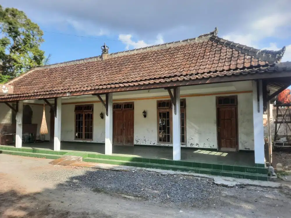 Disewakan Rumah Kontrakan Strategis Bangunan Luas Palagan Kaliurang