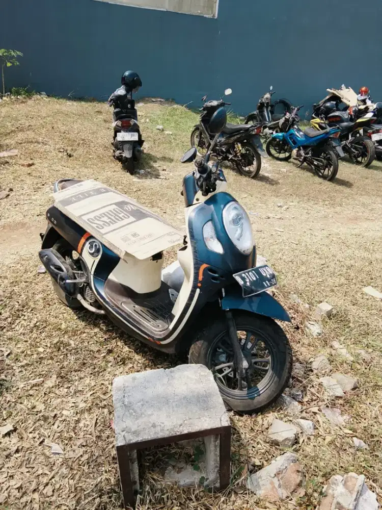 Honda scoopy tahun 2020 lengkap