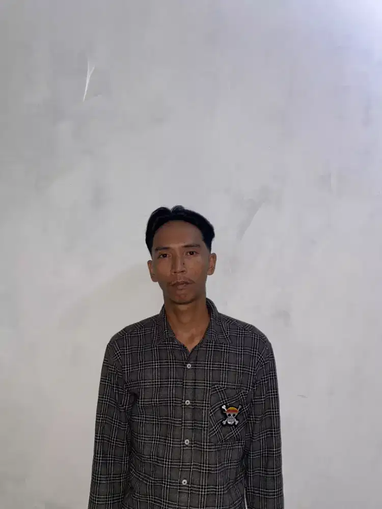MENCARI PEKERJAAN LAYAK
