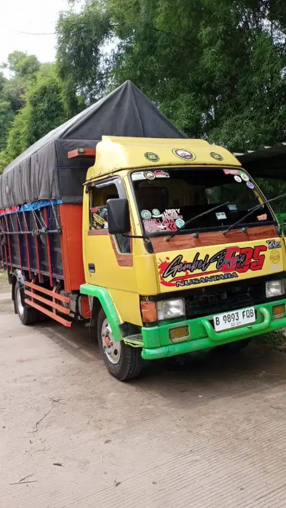 Jasa angkut Bali sewa truk pindah rumah Bali