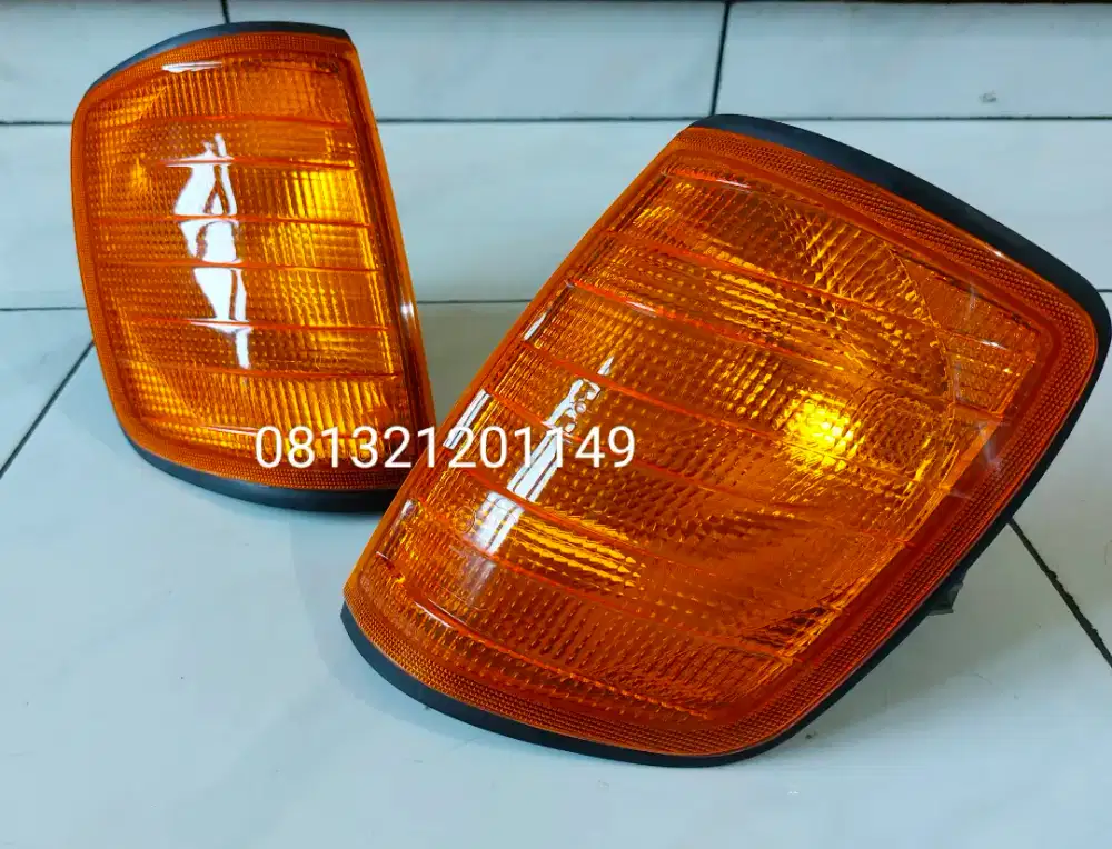 NOS New Old Stock Bosch Lampu Sein Mercedes W124 230E 300E E220 E320