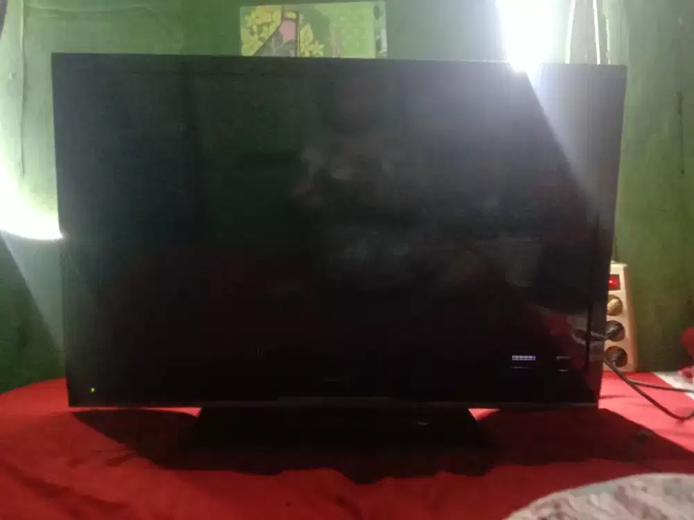 Tv 32 inch sharp aquos Hd LC-32LE340M