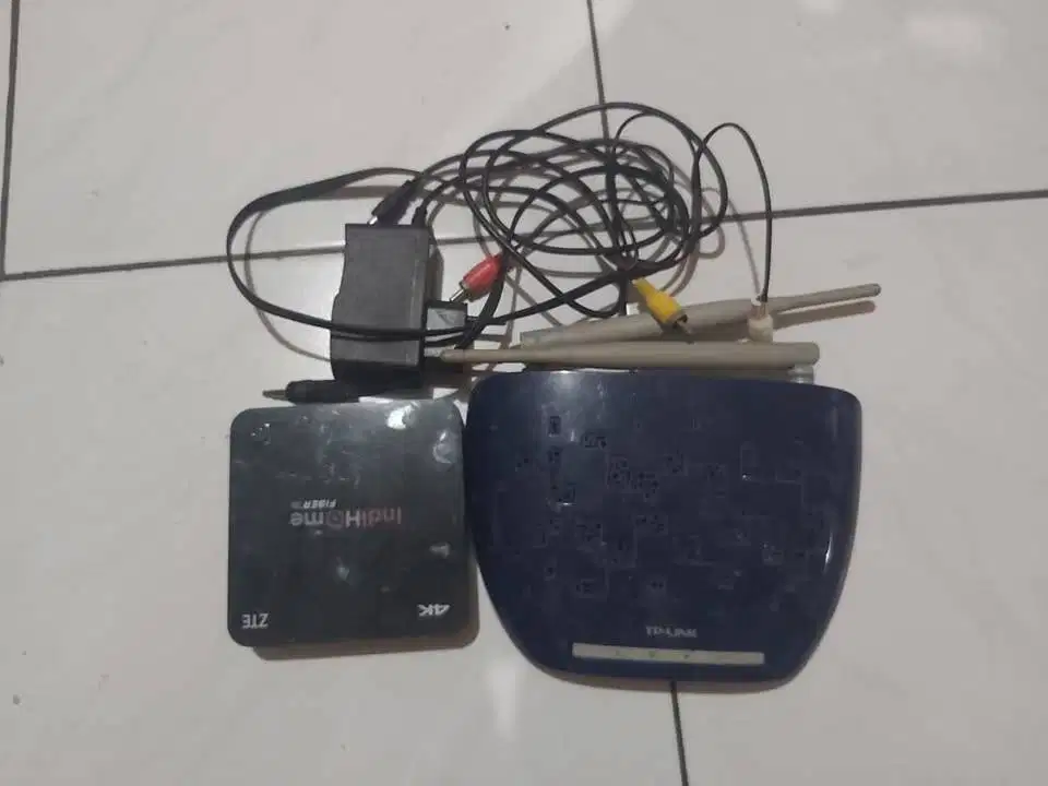 (YANG BUTUH SAJA) TP-LINK ROUTER DAN 4K INDIHOME STB