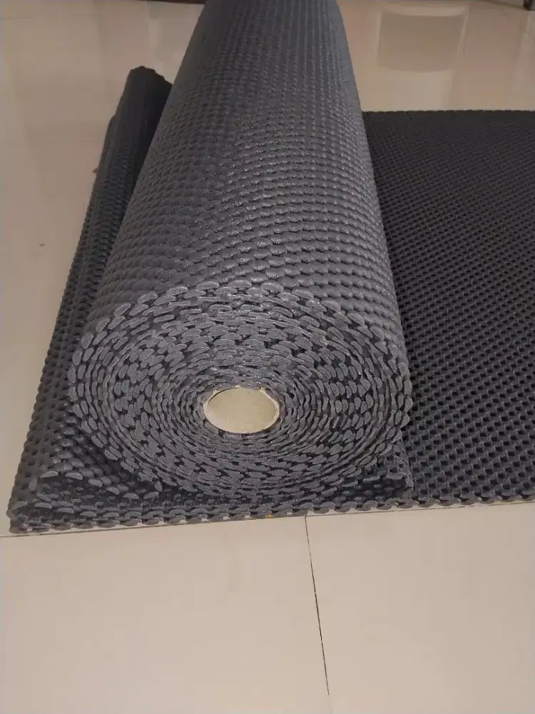 Antislip Tebal Hitam Serbaguna Alas Lantai Meja Mobil Anti Selip