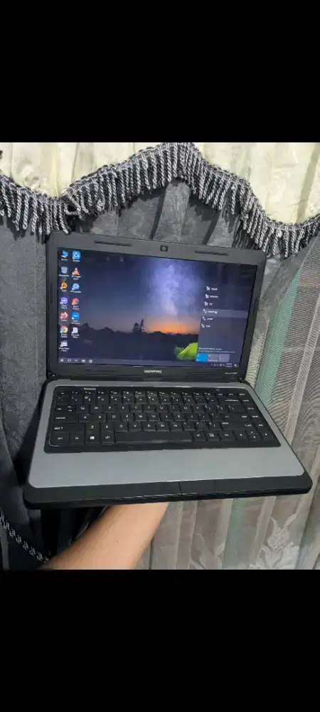 Laptop HP Compaq Cq43 AMD E1 Ram 4 Normalan Tinggal Pake Aja