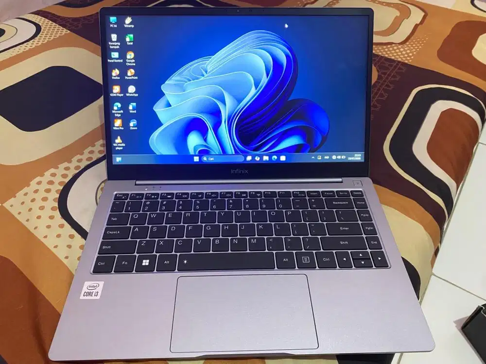 Laptop Infinix Inbook X2