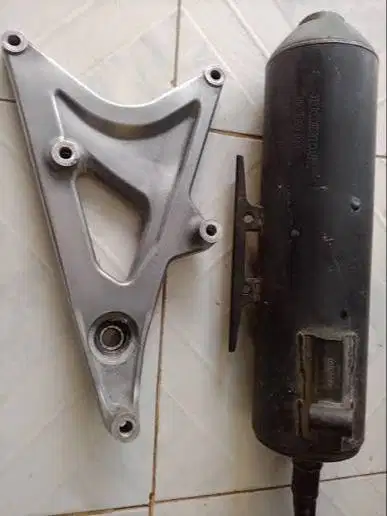 Knalpot Vario 150 LED OLD & Swing Arm Original