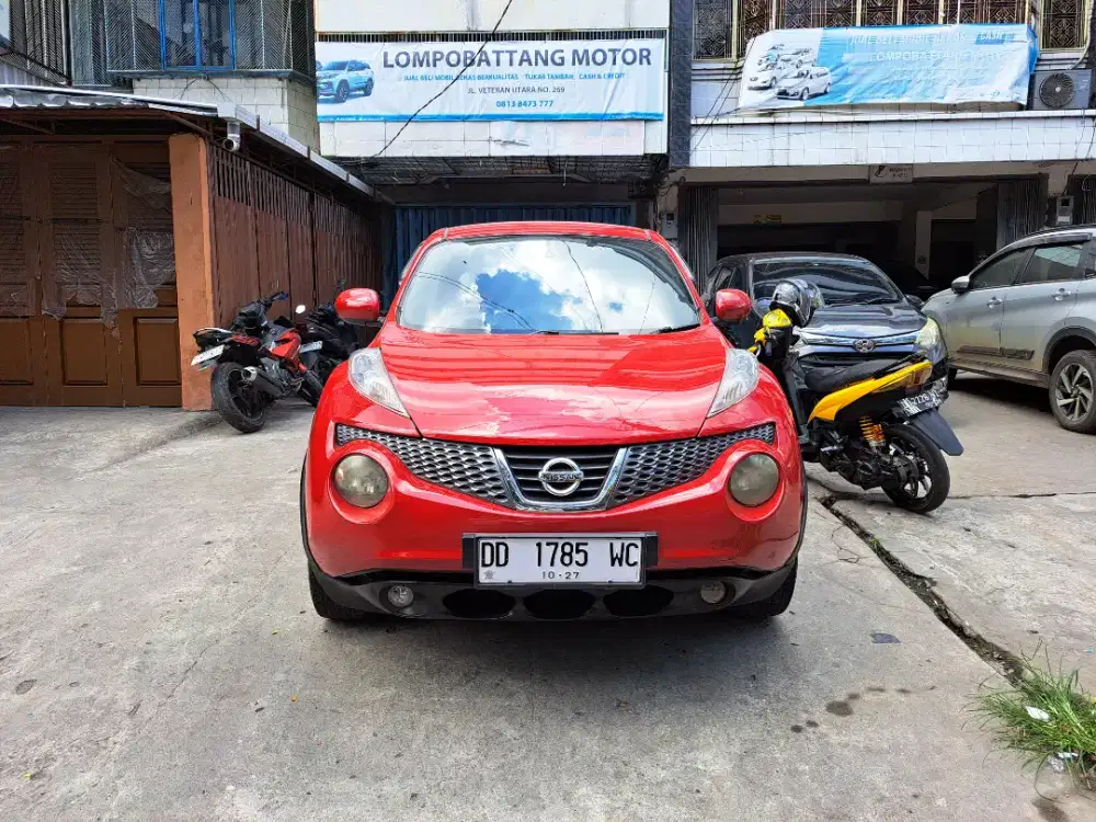 Juke New 1.5cc RX CVT 2012 / 2013 XTRONIC RED Interior LimitedEdition