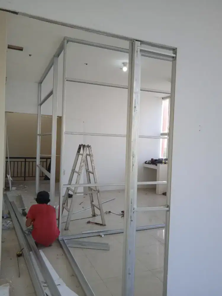 Saya Tukang bangunan (langsung) menerima perbaikan dan renovasi dll..