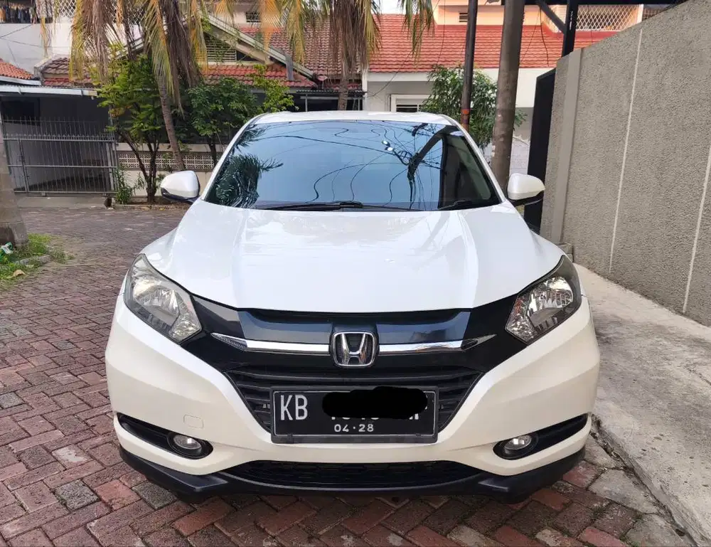 Honda HRV 1.5 E CVT AT 2018 TV Floating Putih Mutiara Plat KB Pribadi