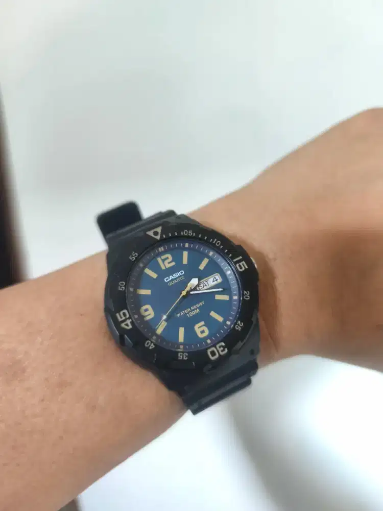 Jual Casio MRW 200h bekas seken super mulus , fullset, kayak baru ..