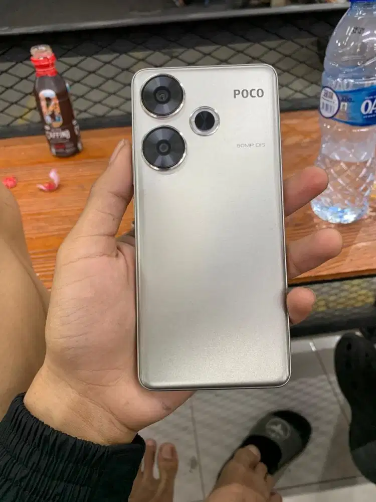 POCO F6 8/256GB TITANIUM