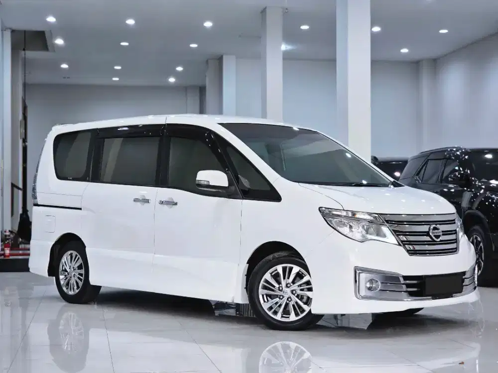 Km 60rb Serena HWS Autech 2015 At(Matic) Plat H 2016 2014