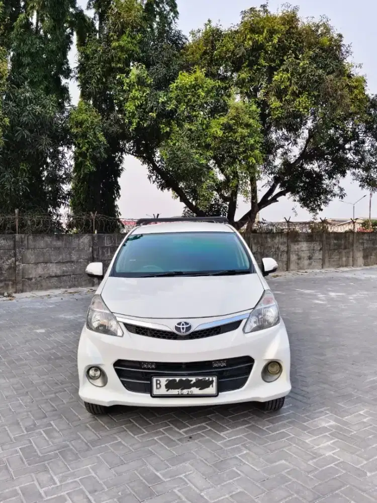 Toyota Avanza veloz 1,5 2014 matic