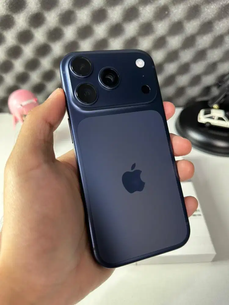 iPhone 17 Pro 256GB Deep Blue iBox