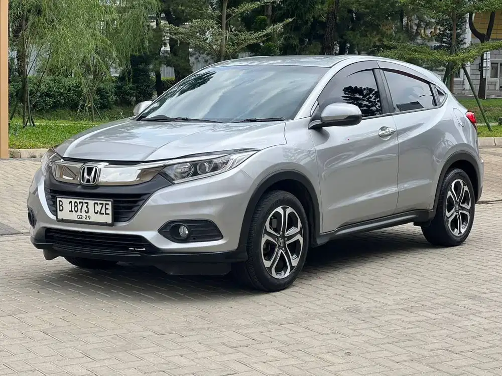 HR-V 1.5 E CVT 2018 Low KM Pajak Panjang Mulus Siap Pakai