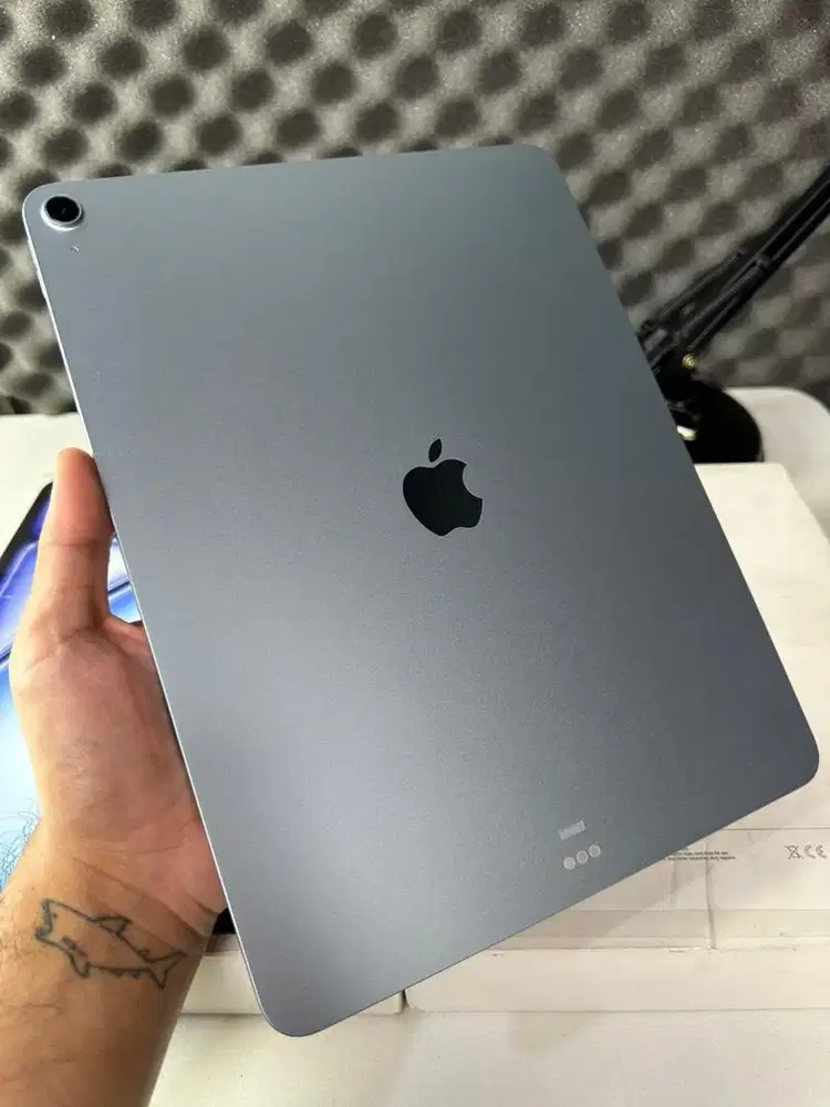 iPad Air 13 Inch M3 128GB WiFi Blue Ex iBox
