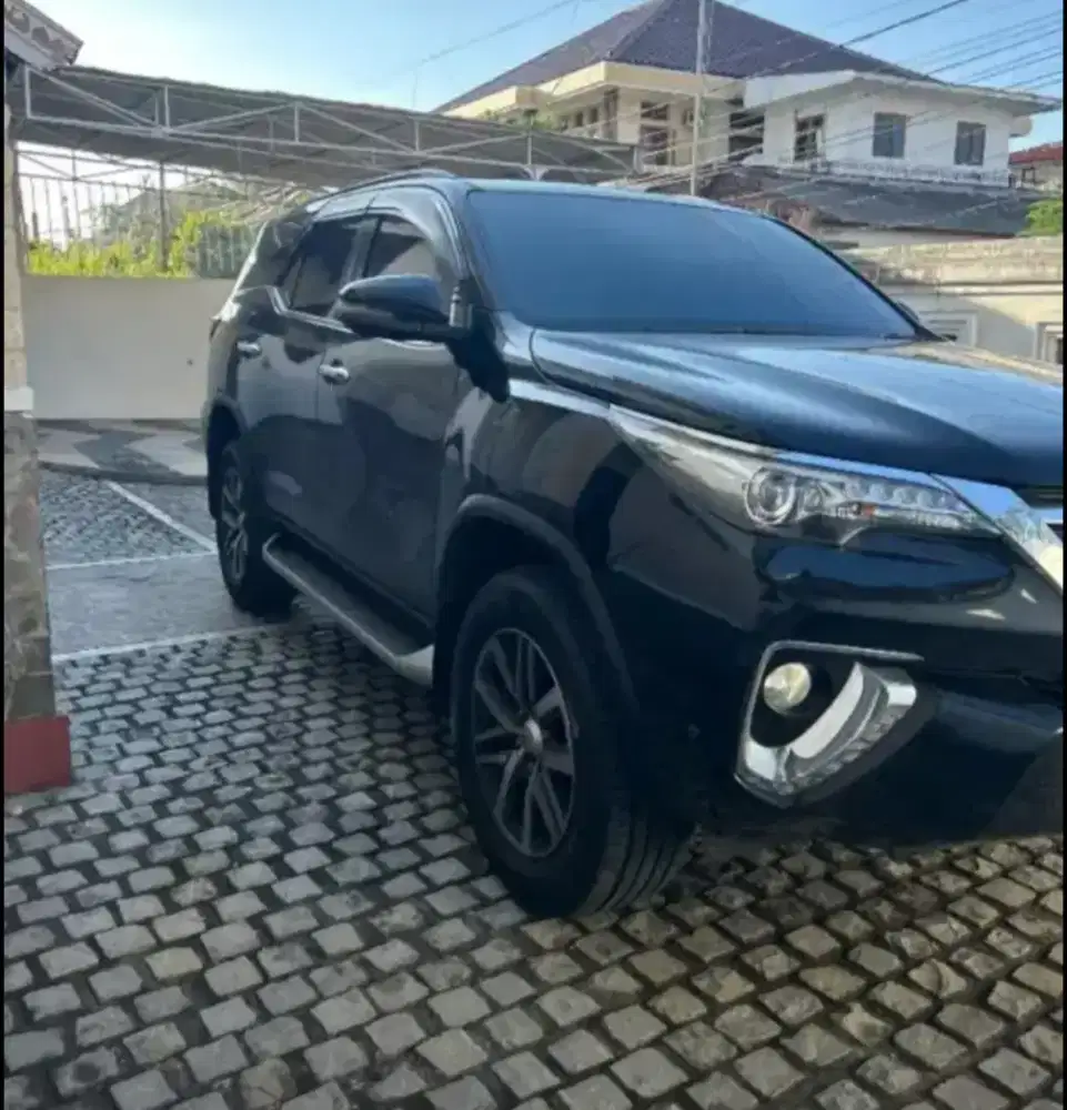 TOYOTA FORTUNER - 2017