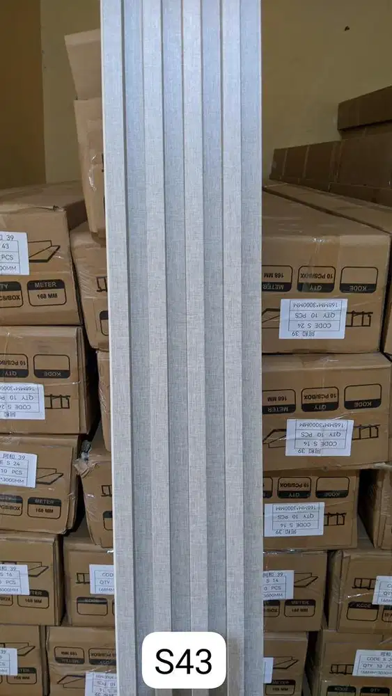 Distributor wallpanel